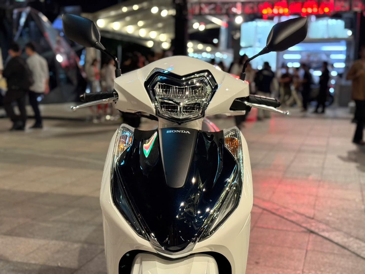 Honda LEAD 2026 chính thức ra mắt khách Việt: Đẹp hơn SH Mode, có phanh ABS, giá rẻ so với trang bị ảnh 2