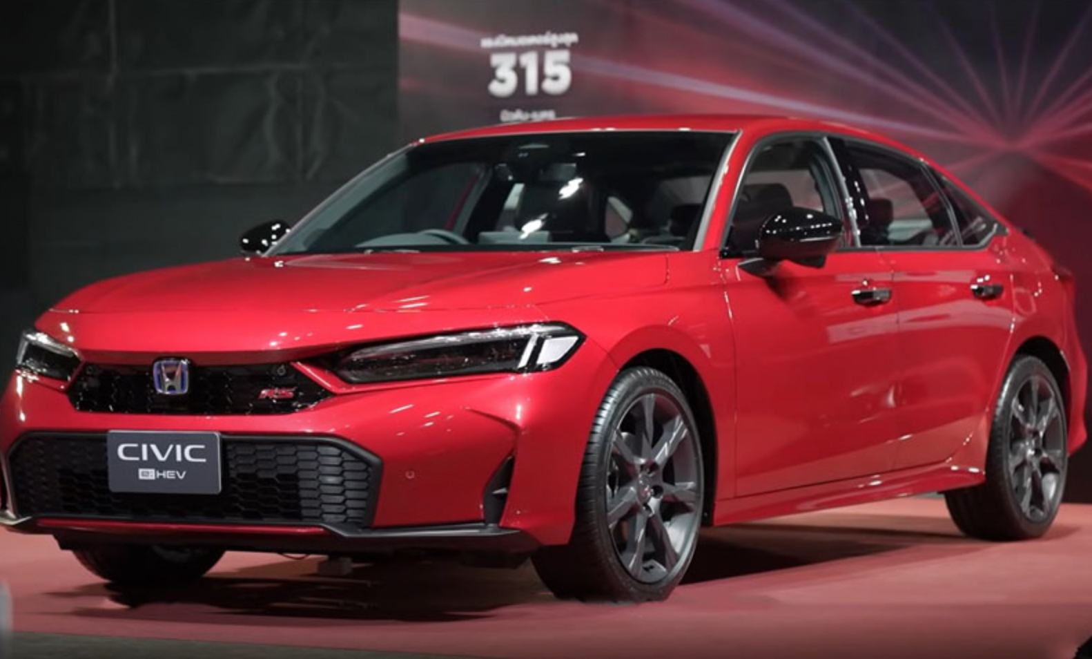 Honda Civic và Toyota Corolla thế hệ mới tái khởi động cuộc đua sedan hạng C