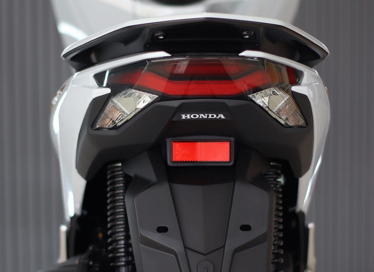 Honda chính thức mở bán ‘vua xe ga’ 160cc mới giá 68 triệu đồng: Đẹp lấn át cả Air Blade và SH 2026