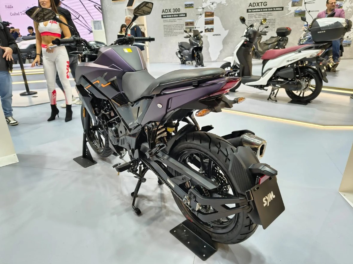 Ra mắt ‘vua côn tay’ 125cc mới cứng, có phanh ABS 2 kênh xịn sò hơn Yamaha Exciter và Honda Winner R ảnh 4