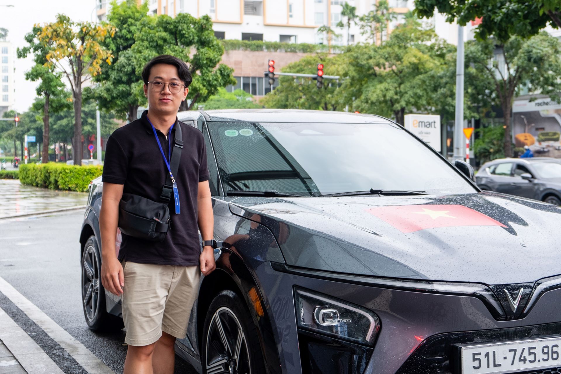 Trải nghiệm VF 7, VF 8, VF 9, người dân TP.HCM nhận định: ‘Lái xe điện thích hơn xe xăng dầu’