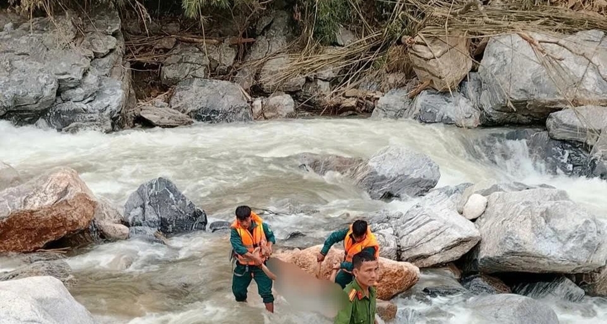 Người dân hé lộ chi tiết kỳ lạ vụ 5 em nhỏ bị cuốn trôi khi tắm sông, tranh cãi nguyên nhân vụ việc