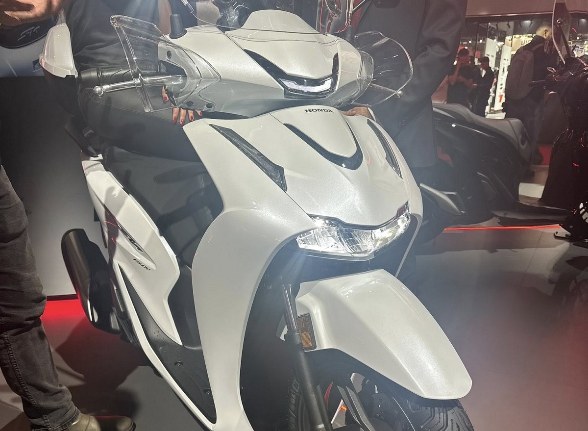 Tin xe máy 12/11: Honda SH 150i phiên bản 2026 chính thức ra mắt, đẹp long lanh, giá 103 triệu đồng