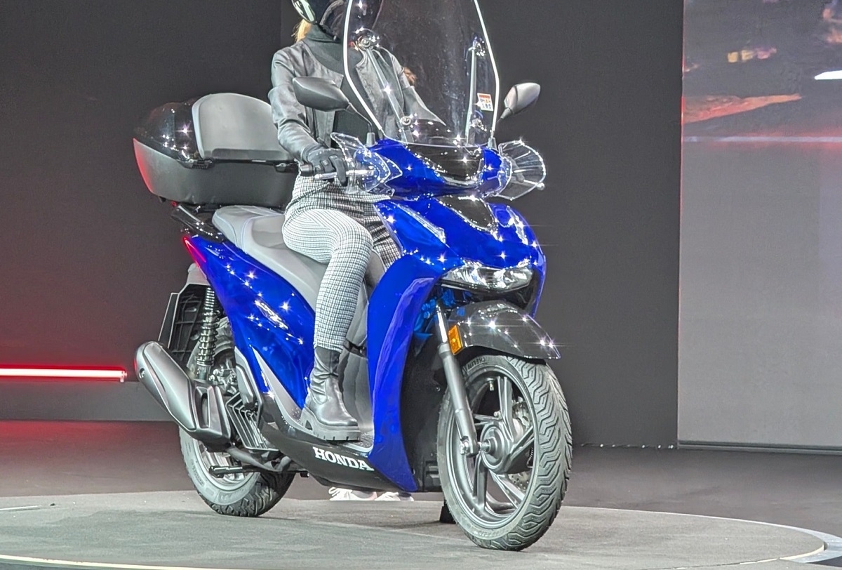 Honda SH 150i phiên bản 2026 chính thức ra mắt: Thiết kế đẹp long lanh, màu chất, giá rẻ hơn SH 160i