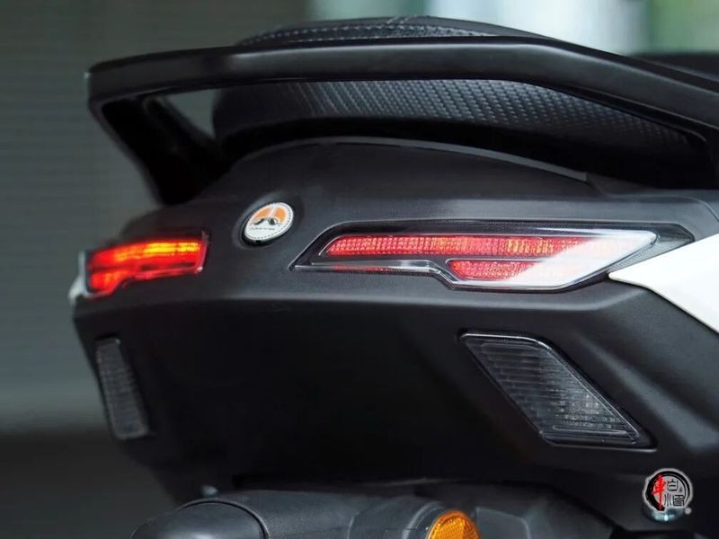 ‘Xe ga quốc dân’ mới giá 29 triệu đồng chính thức trình làng, rẻ hơn Honda Vision mà 'xịn' ngang SH ảnh 4