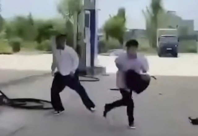 Đã có kết quả điều tra vụ nam sinh ở Thanh Hóa bị bạn đâm tử vong: 2 nam sinh trường THPT Đặng Thai Mai bị bắt