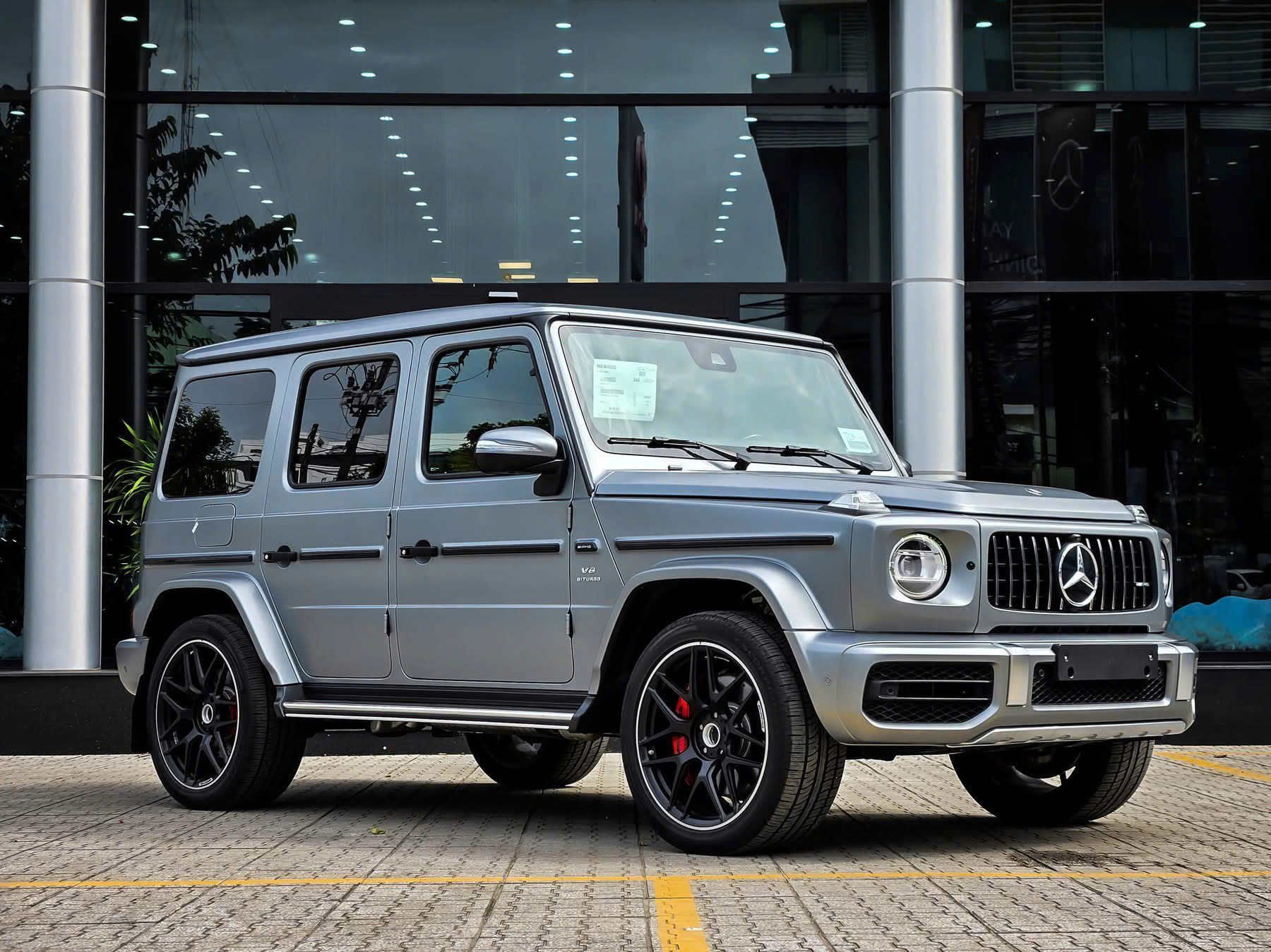 Mercedes-AMG G 63 âm thầm giảm giá  gần 1 tỷ đồng khiến dân chơi xe ngỡ ngàng