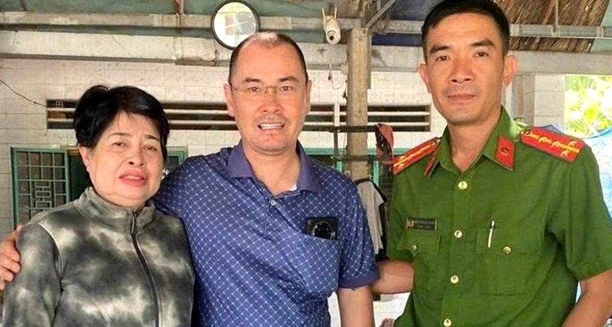 Người đàn ông Pháp tìm được cô ruột mất liên lạc hơn 13 năm chỉ sau 1 tiếng công an vào cuộc