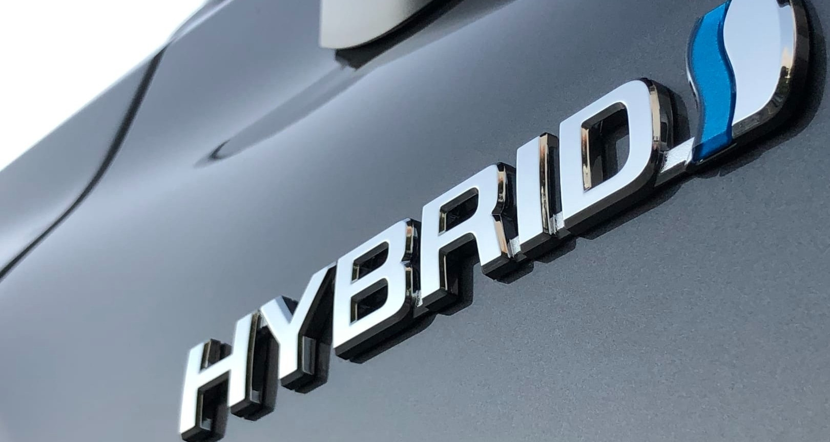 Xe hybrid sắp chiếm sóng thị trường nhờ ưu đãi thuế khủng đầu năm sau