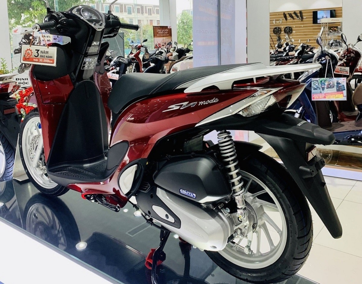 Bảng giá xe Honda SH Mode 2025 giữa tháng 11/2025 giảm thủng đáy: Lấn át cả Vision và LEAD vì quá rẻ