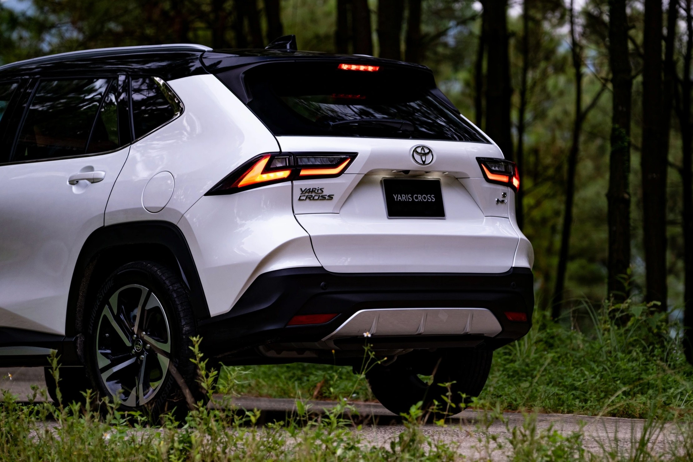 3toyota-yaris-cross-duoc-lap-rap-tai-viet-nam-gia-mem-hon-chi-phi-su-dung-toi-uu-cho-khach-viet-1763213113.jpg
