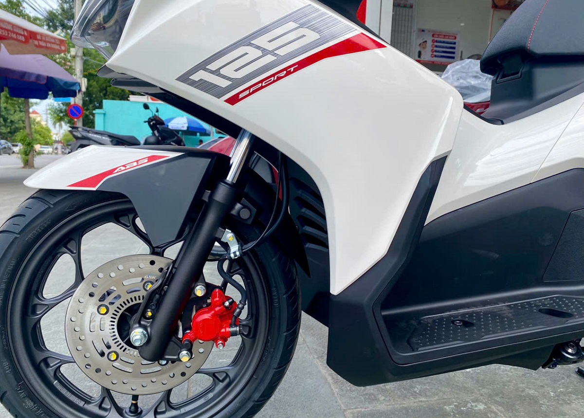 Honda chính thức mở bán ‘át chủ bài’ xe tay ga mới tại Việt Nam: Giá từ 43 triệu đồng, có phanh ABS