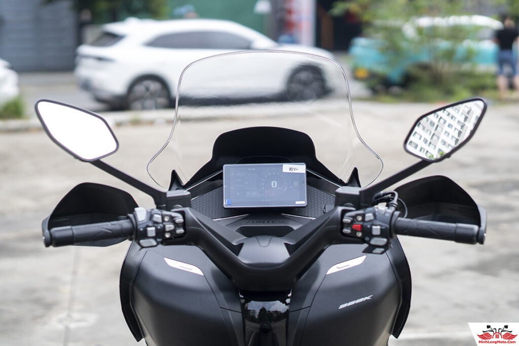 ‘Siêu xe ga’ 368cc mới ra mắt tại Việt Nam, ‘hạ đo ván’ Honda SH với giá hấp dẫn và trang bị xịn sò ảnh 7