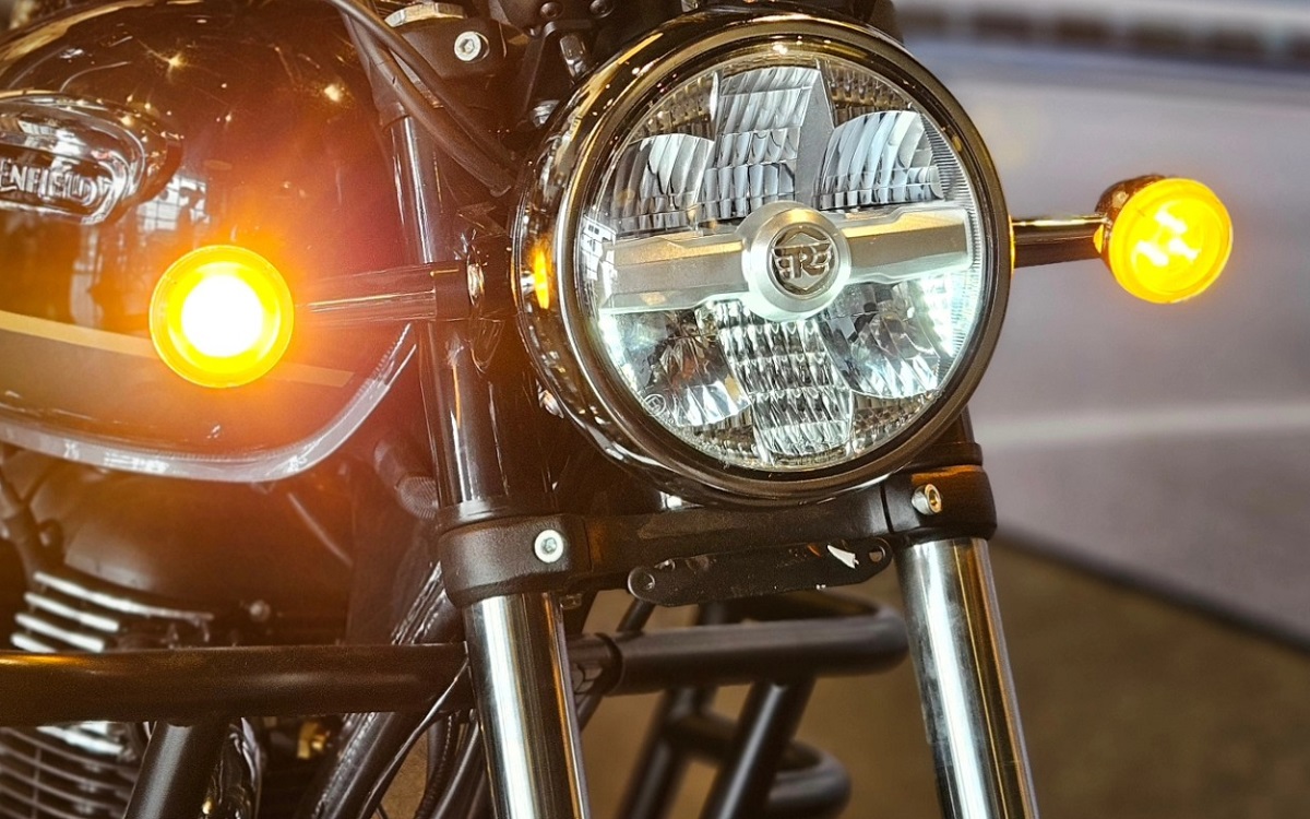 ‘Vua côn tay’ mới của Anh quốc chính thức ra mắt: Thể thao hơn Honda Winner R và Exciter, giá dễ mua