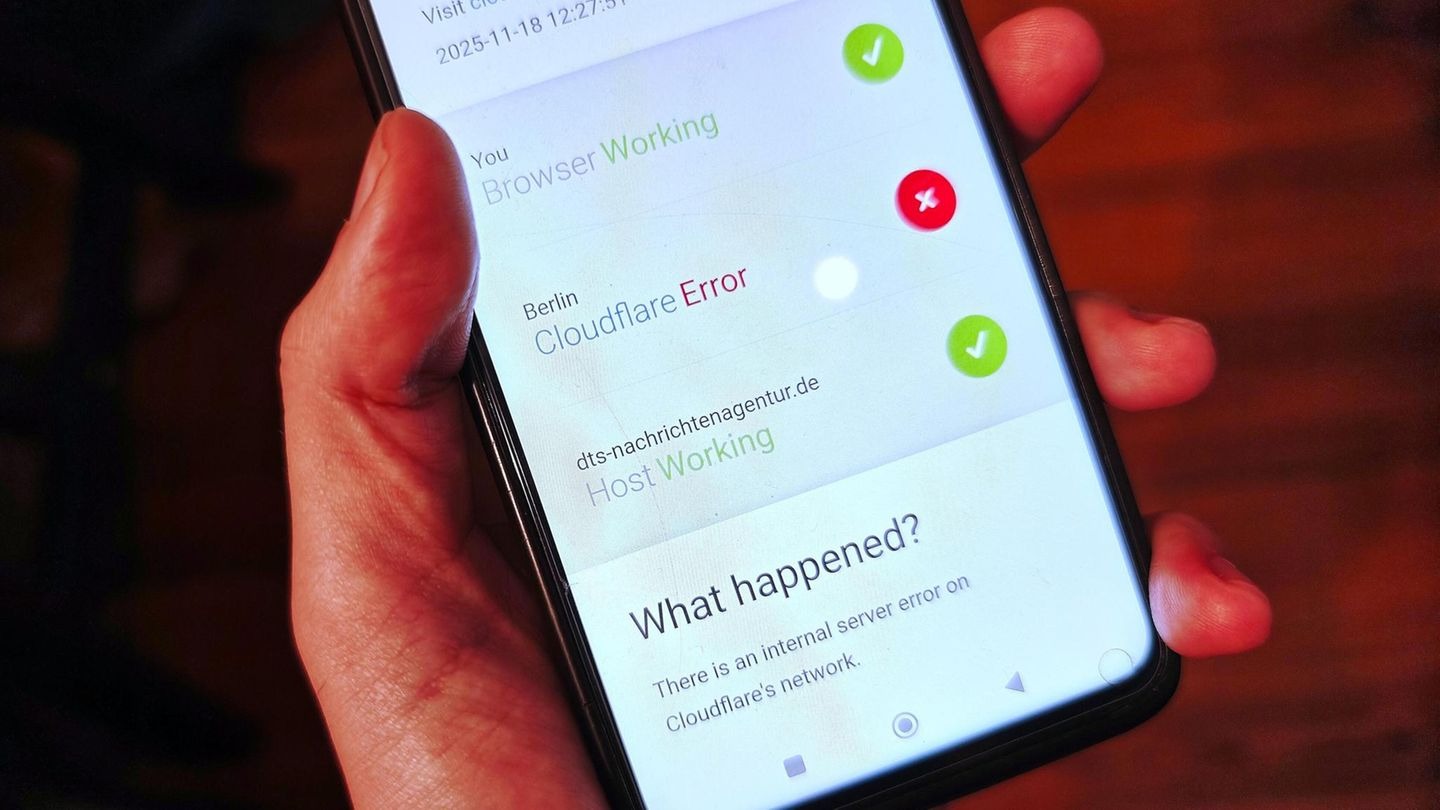 Internet rung chuyển! Cloudflare  bất ngờ \'đột tử\', kéo sập hàng loạt website Việt Nam và toàn cầu