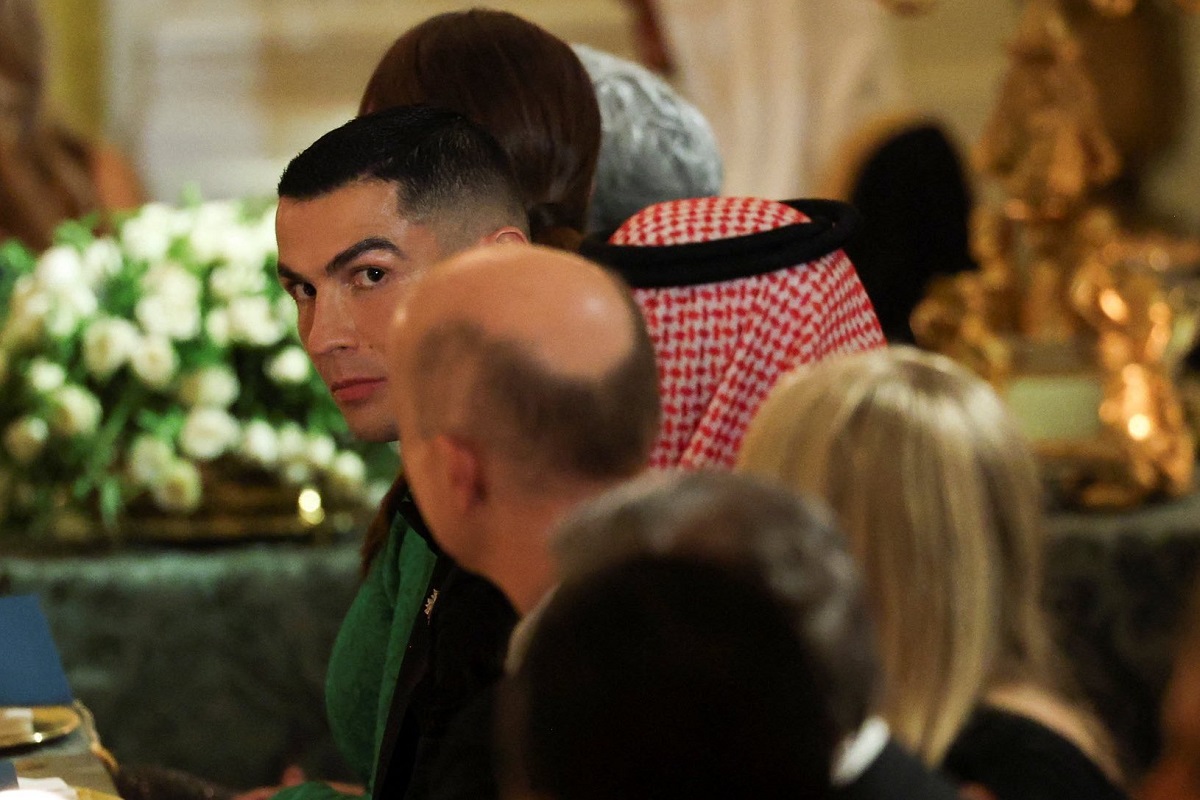 Ronaldo xuất hiện tại Nhà Trắng, Tổng thống Trump khẳng định được con trai tôn trọng hơn