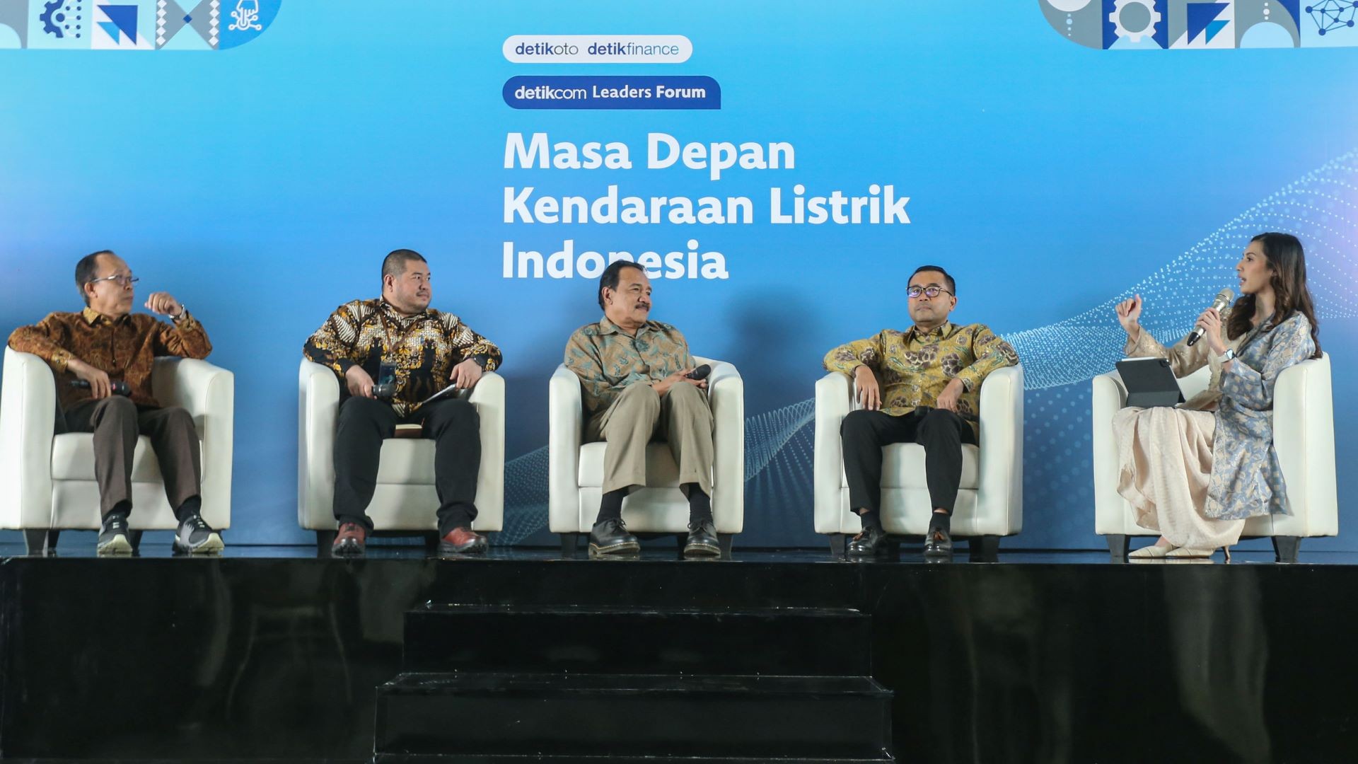 Detik Leaders Forum 2025: VinFast tham gia định hình lộ trình xe điện tại Indonesia ảnh 1