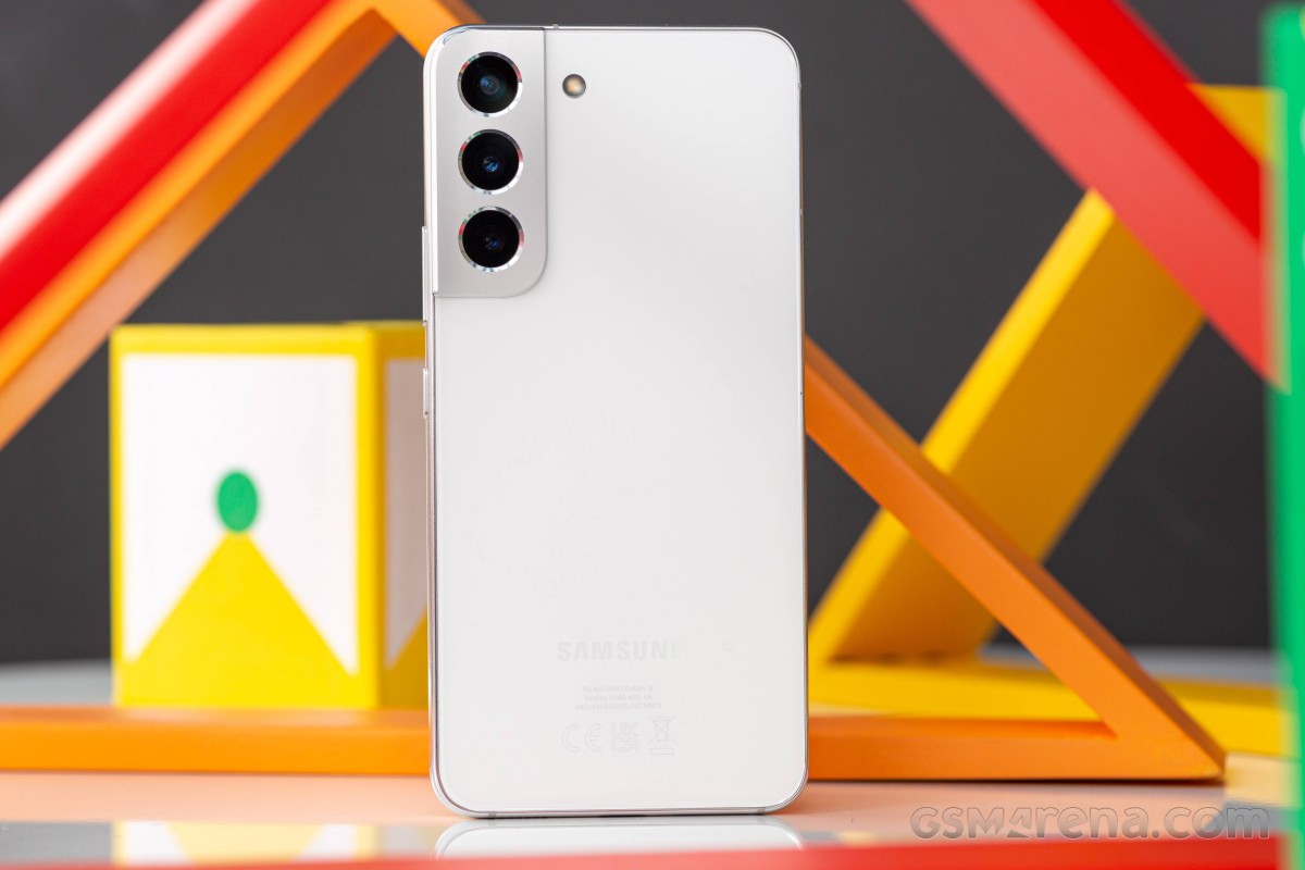 Đây là chiếc Galaxy S còn rất mới, giá chỉ hơn 6 triệu rẻ hơn iPhone 12, trang bị ngang iPhone 17