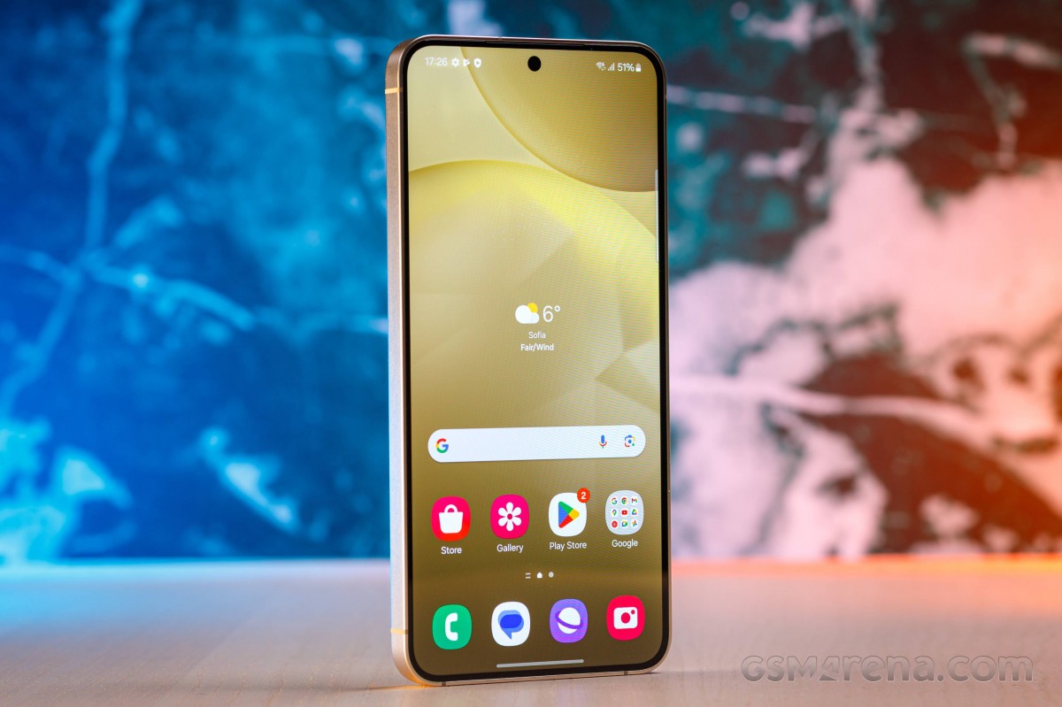 Đây là chiếc Galaxy S cao cấp full tính năng giá rẻ nhất tháng 11, được chuộng hơn nhiều iPhone Air