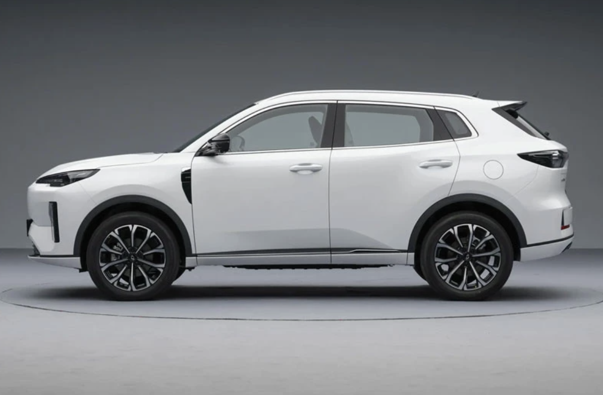 3suv-dien-hang-c-de-net-mazda-cx-5-chua-den-300-trieu-dong-pham-vi-di-chuyen-506-km-1763830747.png