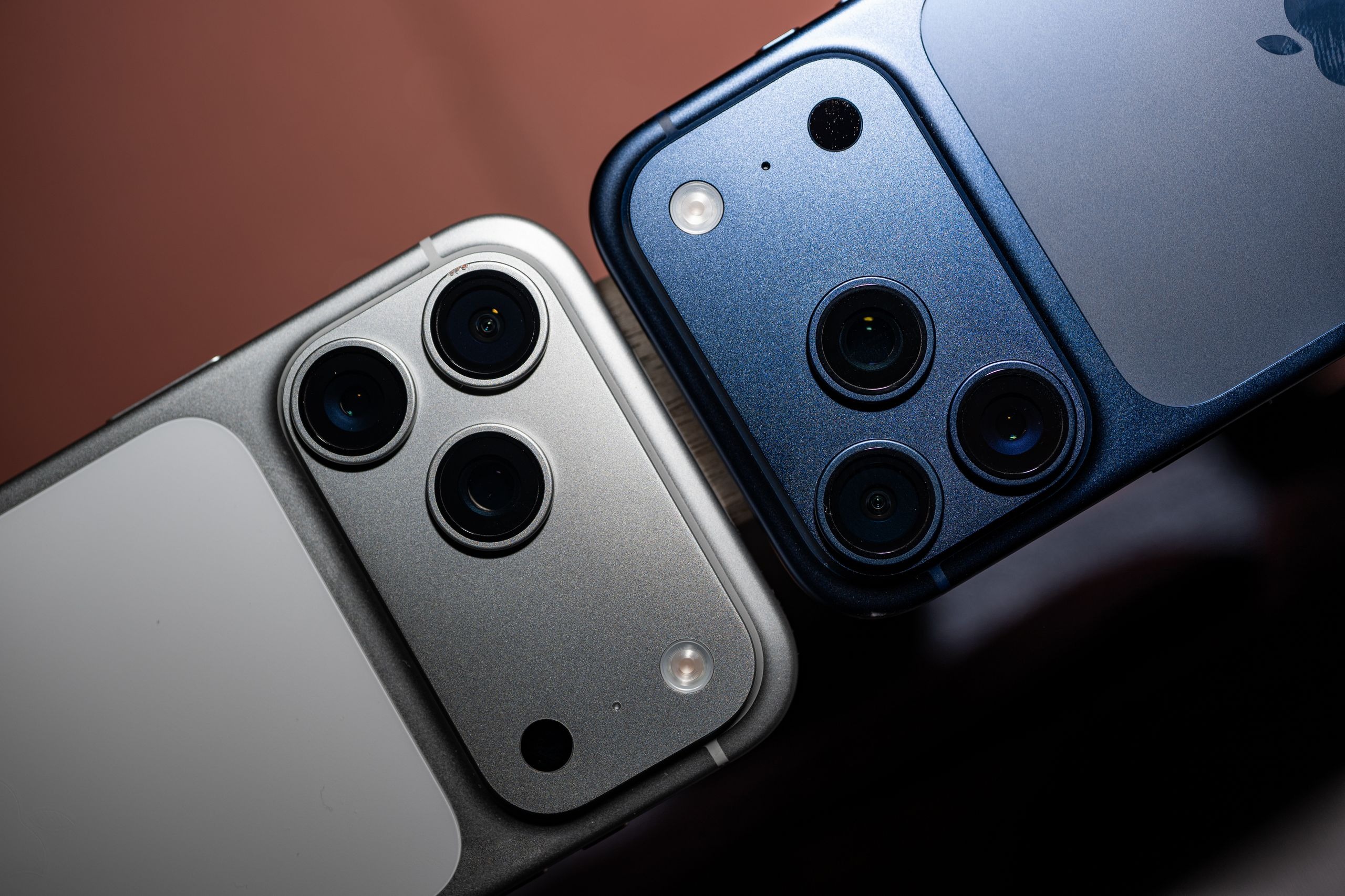 Tốc độ rớt giá của iphone chóng mặt đến mức nào?