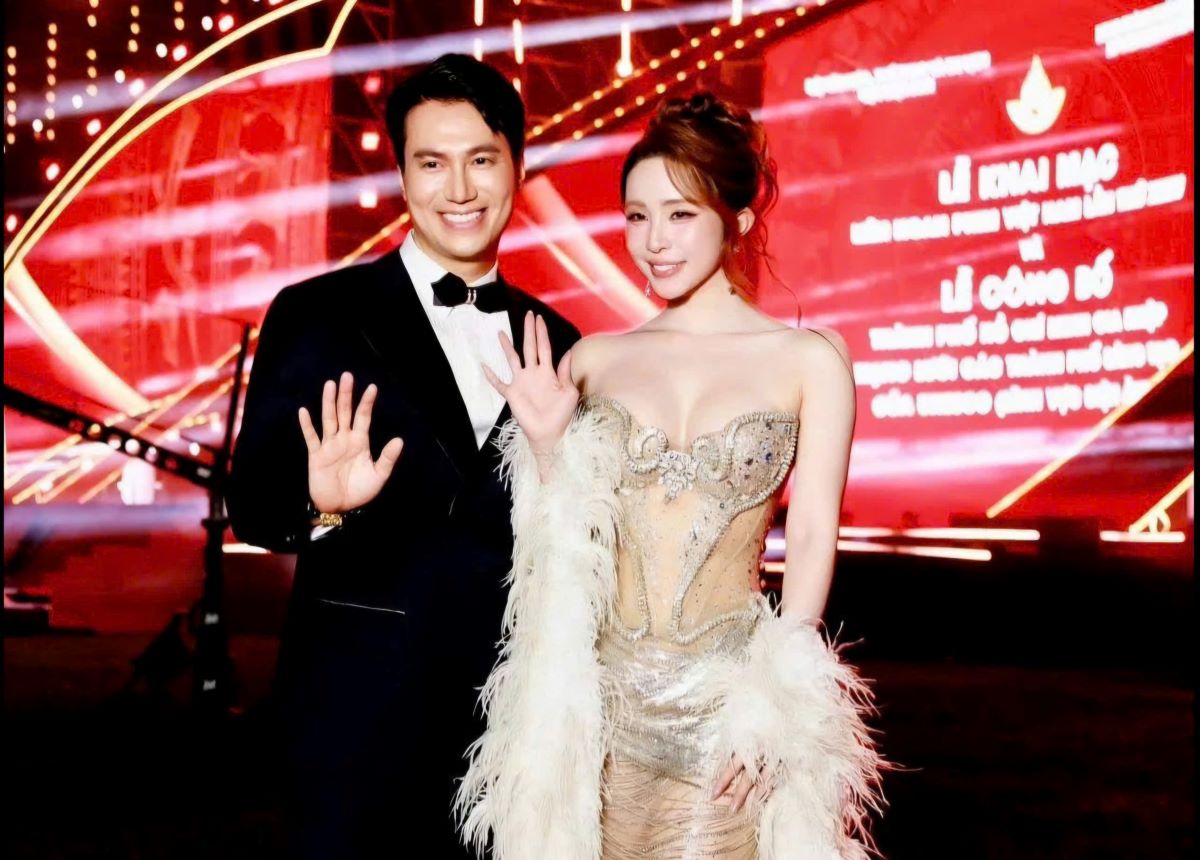 Việt Anh và Quỳnh Nga lại dính nghi án tình ái: Nói 2 chữ gây sốt mạng xã hội