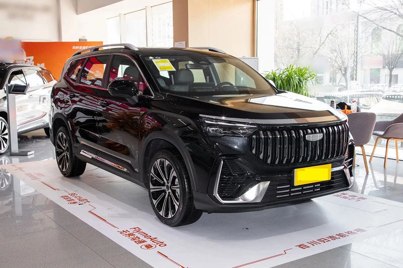 SUV 7 chỗ mới chưa tới 400 triệu đồng: Mạnh mẽ và ‘cơ bắp’, rẻ gấp 3 lần Toyota Fortuner