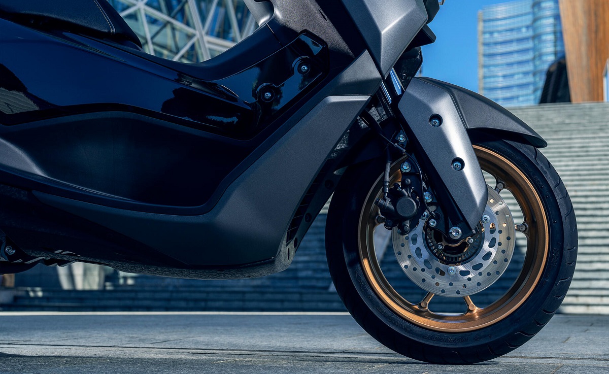 Yamaha chính thức ra mắt ‘vua xe ga’ 155cc mới tuyên chiến Honda Air Blade và Vario, có ABS, giá mềm