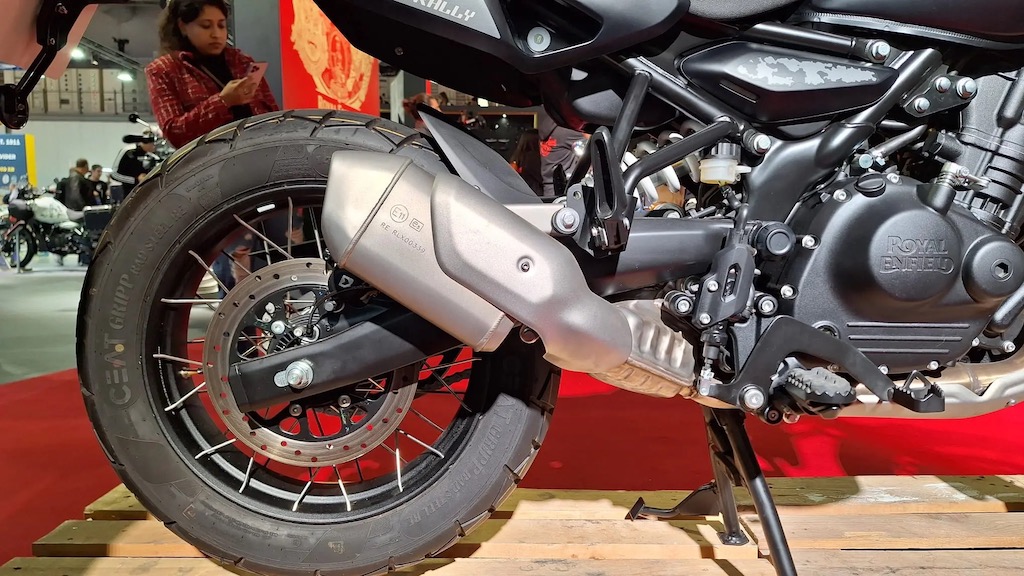 Đẳng cấp vượt xa Yamaha Exciter và Honda Winner R, ‘vua côn tay’ 452cc mới ra mắt với giá bán cực rẻ