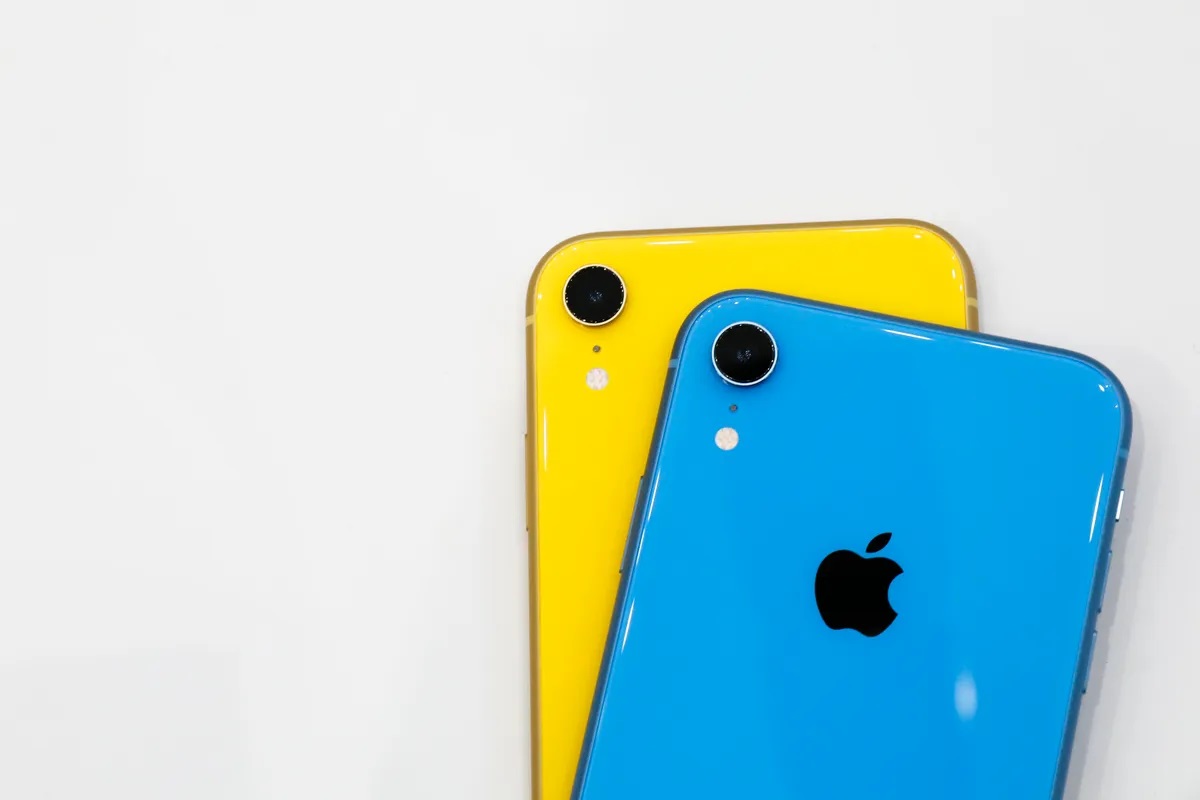 iPhone XR cũ nhưng vẫn cực ổn cho nhu cầu cơ bản, camera đơn vẫn chụp xóa phông như iPhone 16e