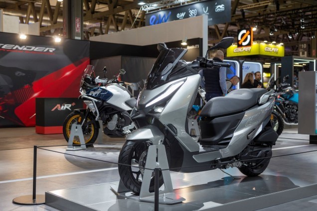 ‘Kẻ thách thức Honda SH 125i’ chính thức trình làng với thiết kế ‘sang - xịn’, dễ gây sốt nhờ giá rẻ ảnh 2