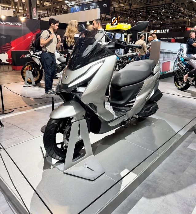 ‘Kẻ thách thức Honda SH 125i’ chính thức trình làng với thiết kế ‘sang - xịn’, dễ gây sốt nhờ giá rẻ ảnh 5