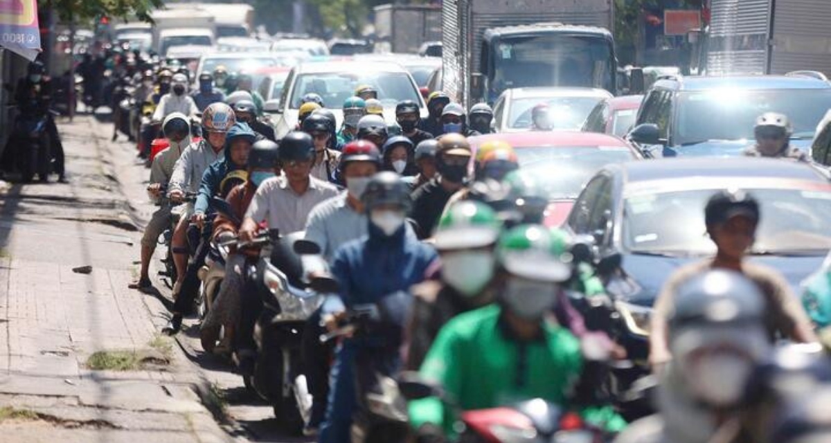 Hà Nội thí điểm cấm xe máy xăng tại 9 phường trung tâm, khi nào dân buộc chuyển sang phương tiện xanh?