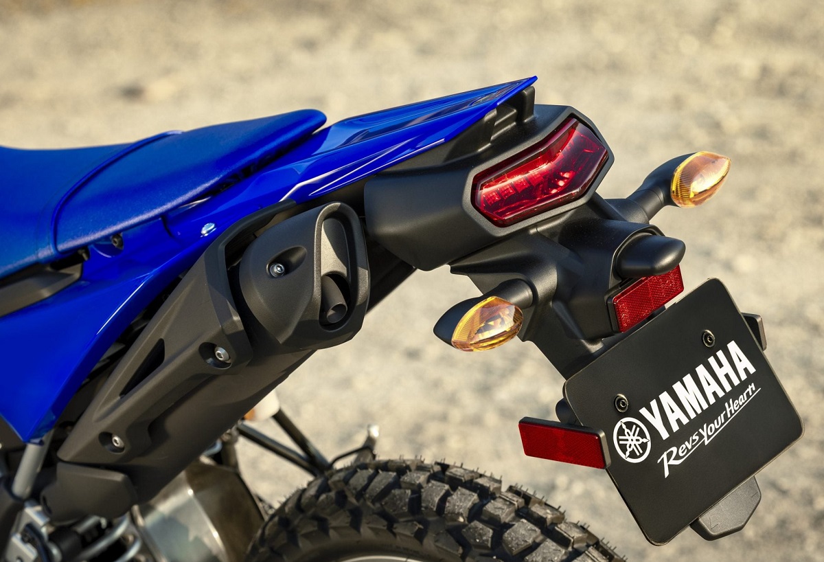 Yamaha chính thức ra mắt ‘vua côn tay’ 125cc mới chất hơn Honda Winner R và Exciter, có ABS, giá mềm