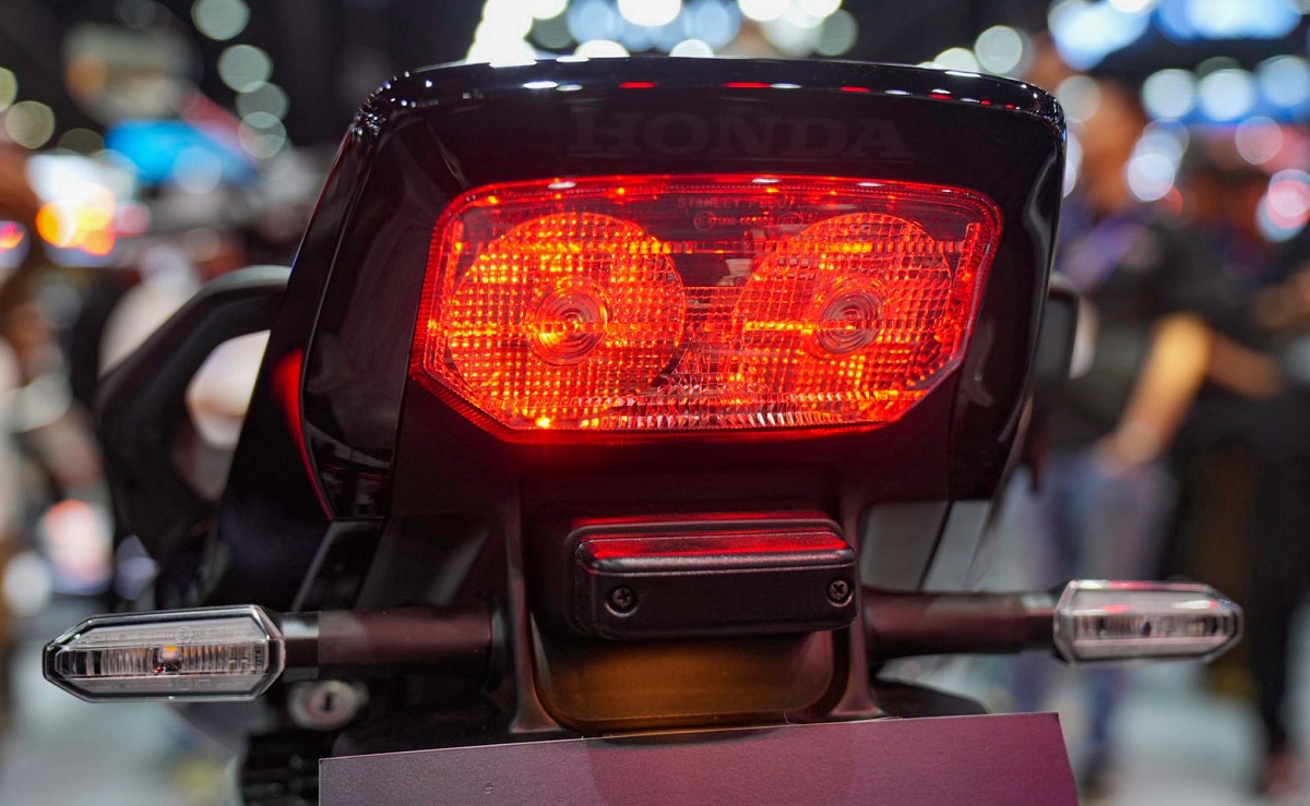 Honda chính thức ra mắt ‘huyền thoại côn tay’ mới xịn hơn Winner R: Đẳng cấp vượt thời gian, giá mềm