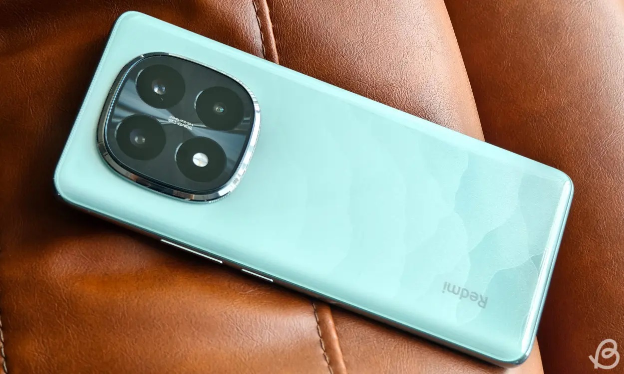 Vua tầm trung của Xiaomi sắp ra mắt với camera 200MP áp đảo cả Galaxy S25 Ultra dễ dàng