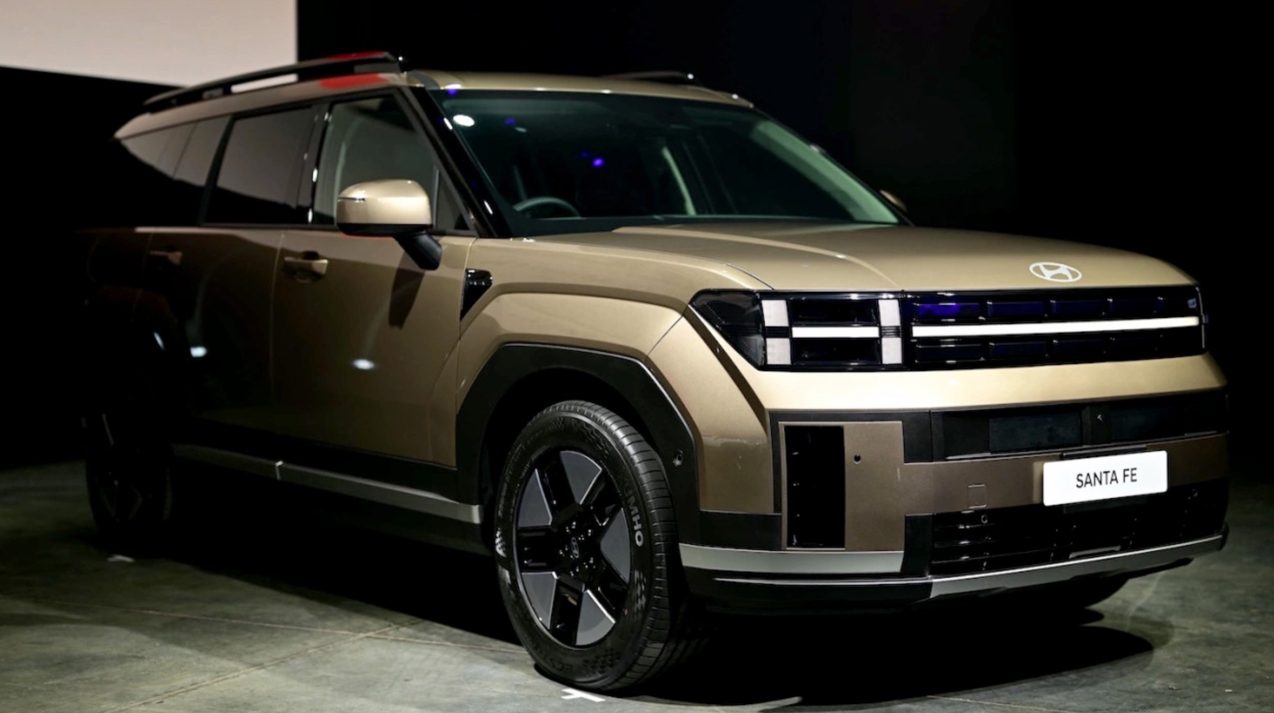 Loạt xe ‘hot’ chốt lịch ra mắt Việt Nam cuối năm 2025: Toàn SUV gầm cao khuấy đảo thị trường