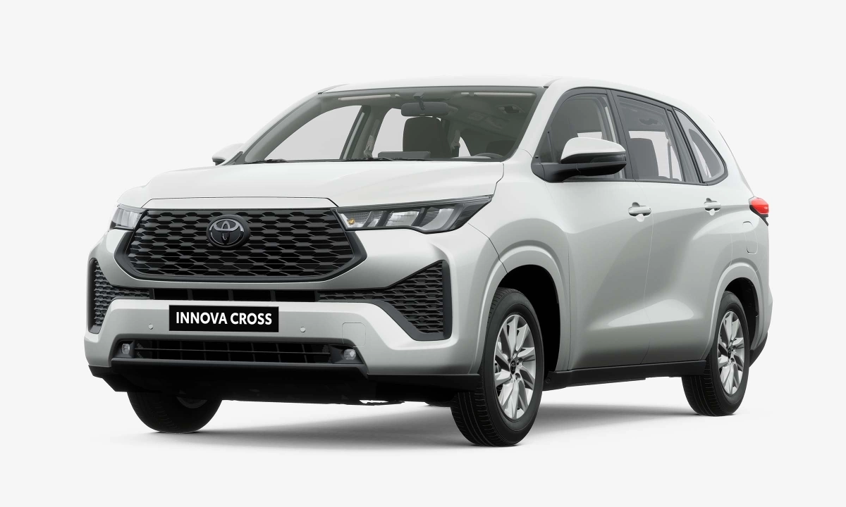Toyota Innova Cross 2.0G ra mắt Việt Nam: Giá 730 triệu đồng, ‘rút gọn’ để cạnh tranh Xpander Cross