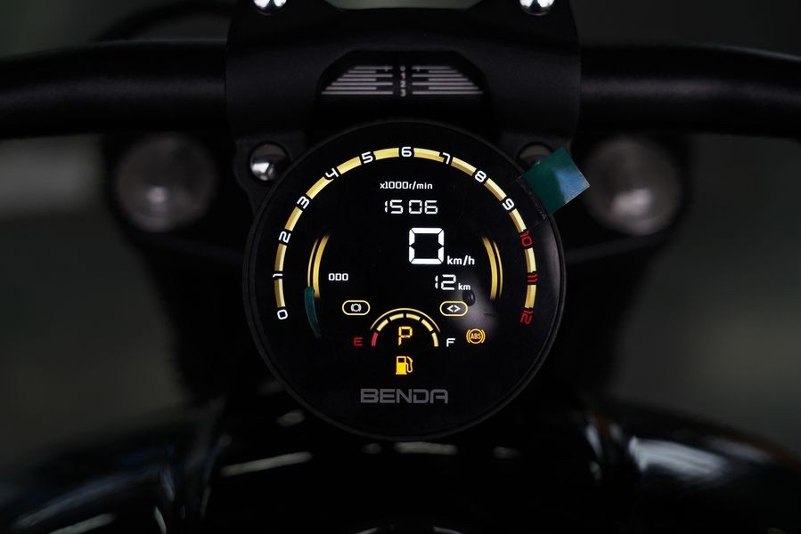 Ra mắt mẫu mô tô mới giá rẻ chỉ 70 triệu đồng, có ABS 2 kênh ăn đứt Yamaha Exciter và Honda Winner R ảnh 5