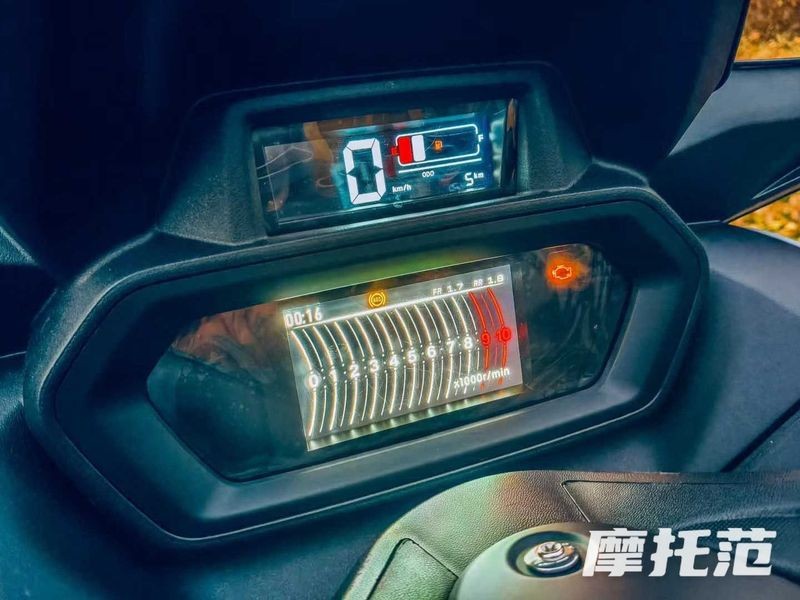 ‘Cơn ác mộng của Honda SH’ chính thức ra mắt với giá cực rẻ, trang bị áp đảo Air Blade và SH Mode ảnh 7