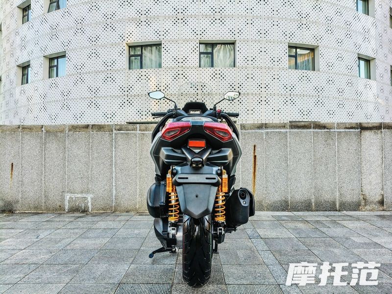 ‘Cơn ác mộng của Honda SH’ chính thức ra mắt với giá cực rẻ, trang bị áp đảo Air Blade và SH Mode ảnh 8