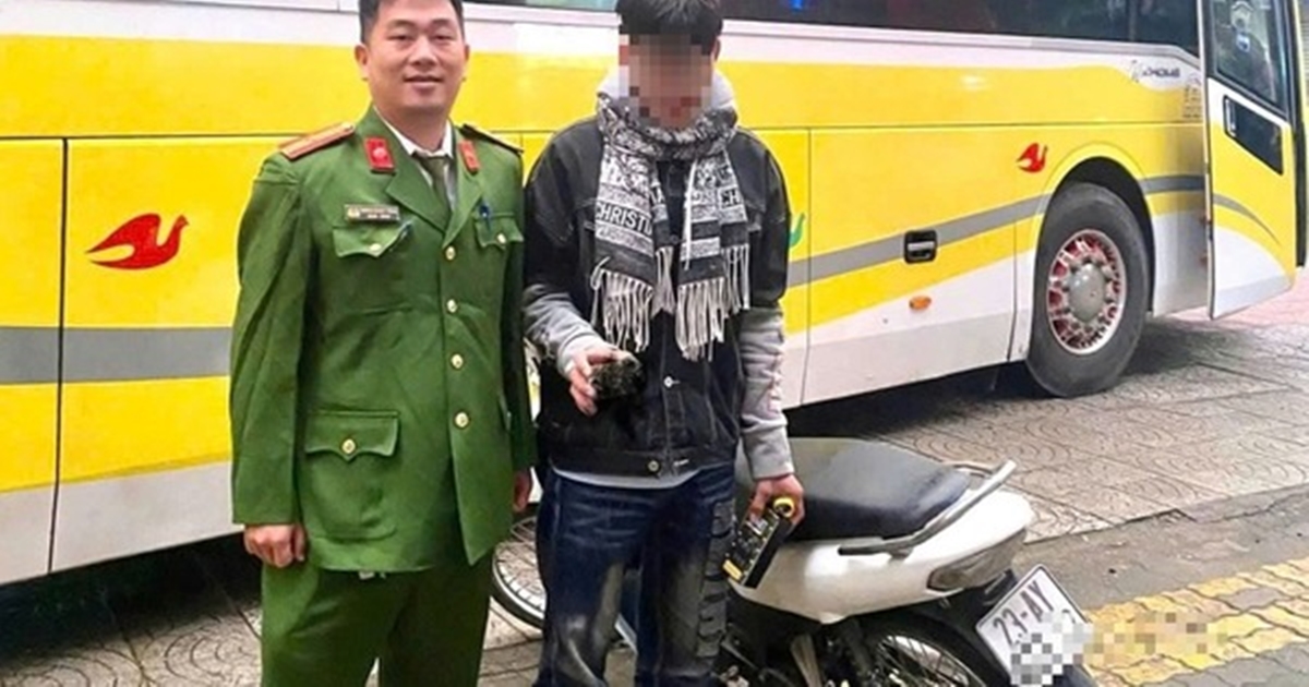 Thanh niên 18 tuổi nhịn đói 2 ngày, chạy xe máy xuyên Việt để gặp ‘bạn gái online’ và cái kết