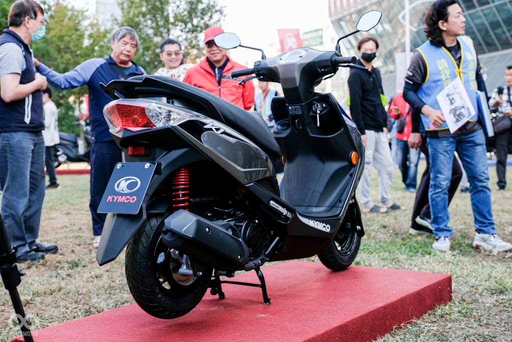 Đối thủ ‘nặng ký’ của Honda Air Blade ra mắt với giá hấp dẫn 46 triệu đồng, trang bị đe nẹt SH Mode ảnh 4