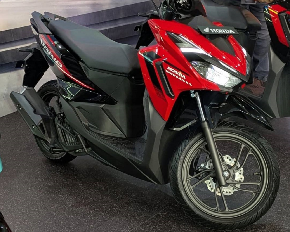 Tin xe máy 8/12: ‘Vua xe ga’ 125cc mới của Honda về đại lý giá 38,5 triệu đồng, đẹp hơn cả Air Blade