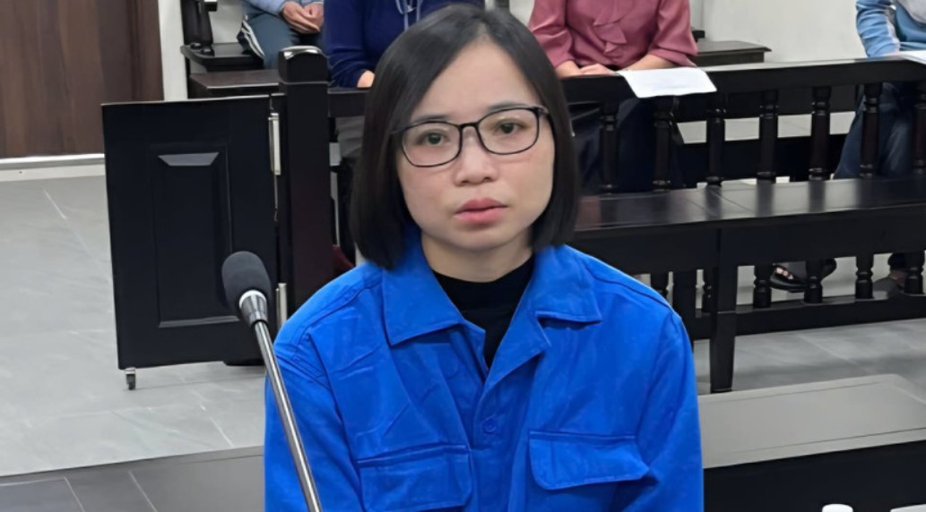 Hà Nội: \'Bóc trần\' thủ đoạn rút tiền của 13 khách để tiêu xài của cựu ngân hàng, cái kết \'cực đắng\'