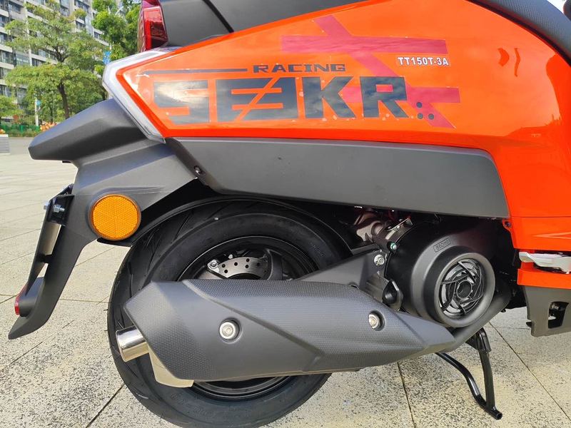 Tin xe hot 8/12: ‘Khắc tinh’ của Honda Vision ra mắt giá 22 triệu đồng, trang bị \'trên cơ\' SH Mode