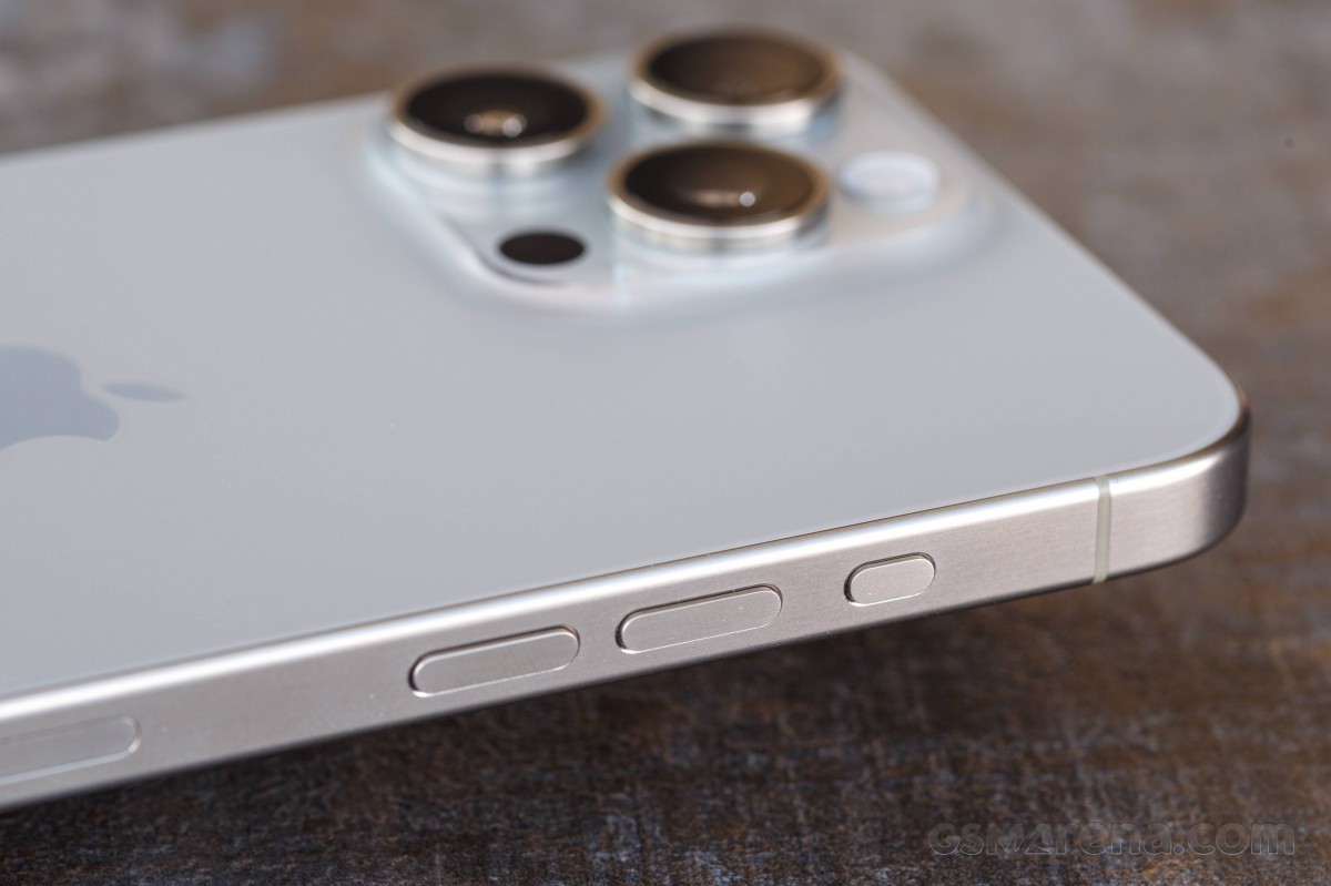 iPhone 15 Pro Max hạ giá khủng, phần cứng mạnh không kém iPhone 17 Pro Max sang hơn Galaxy S25 Ultra