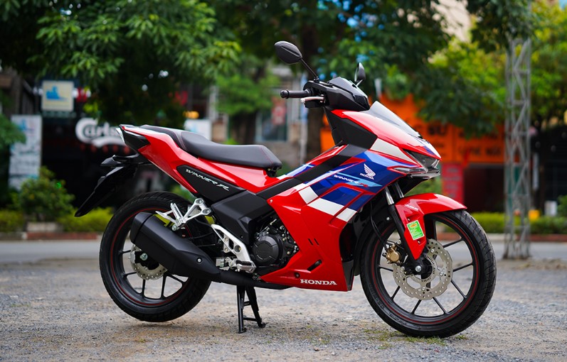 ‘Hạ đo ván’ Yamaha Exciter, Honda Winner R giảm giá ‘rẻ như cho’ nhờ nhận ưu đãi hấp dẫn từ đại lý