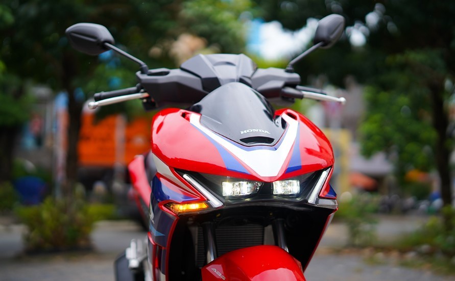 Tin xe trưa 11/12: Khắc chế Honda SH, ‘vua xe ga’ mới xịn hơn Air Blade ra mắt với giá 63 triệu đồng ảnh 2