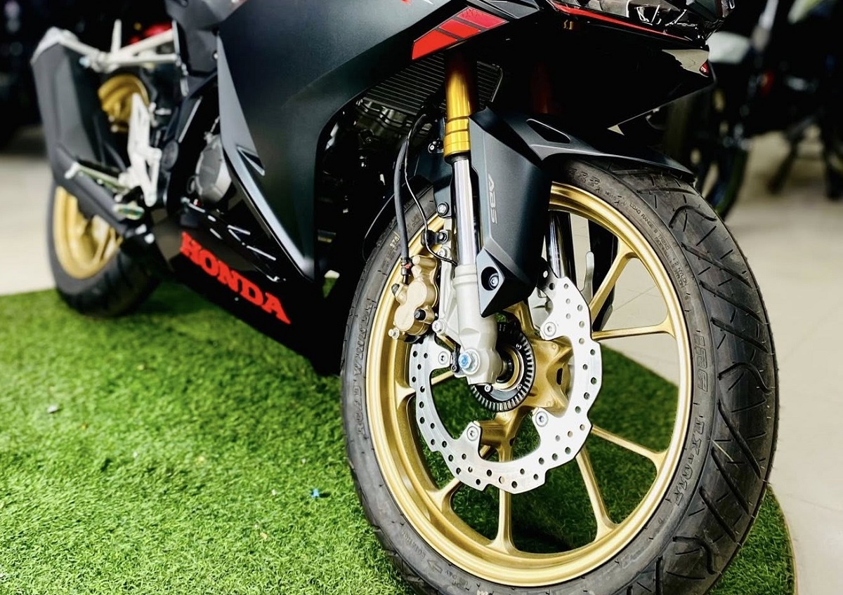 Honda chính thức mở bán ‘vua côn tay’ 150cc mới chất hơn Winner R, hạ đo ván Yamaha Exciter, giá mềm